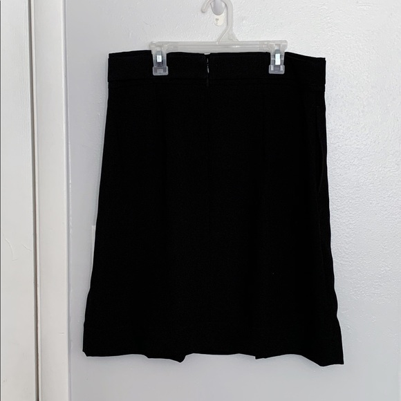 H&M black belted skirt - Picture 2 of 2